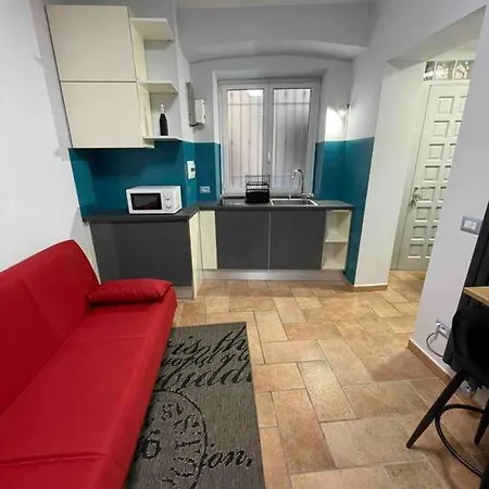 La Finestra Di Fronte Apartman *