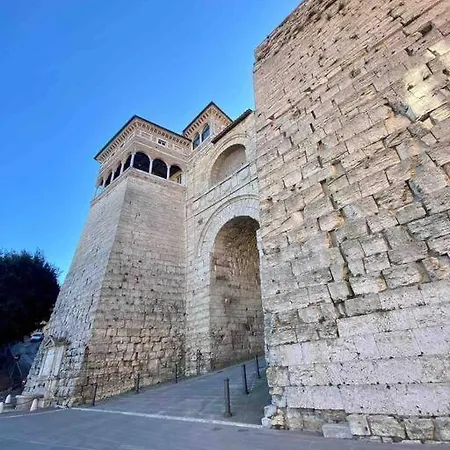 Apartman La Finestra Di Fronte *